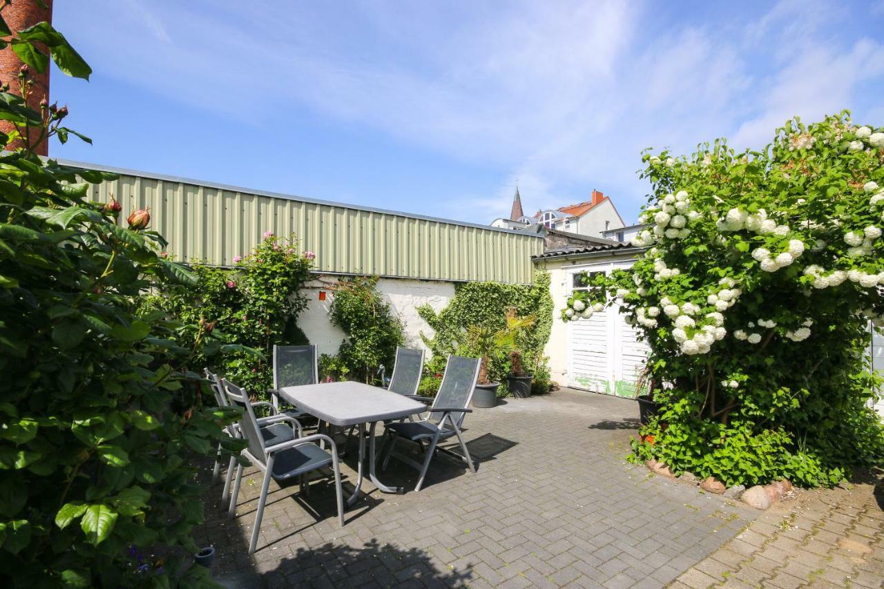 Haus Shiralee - Das Ferienhaus Warnemuende 罗斯托克 外观 照片